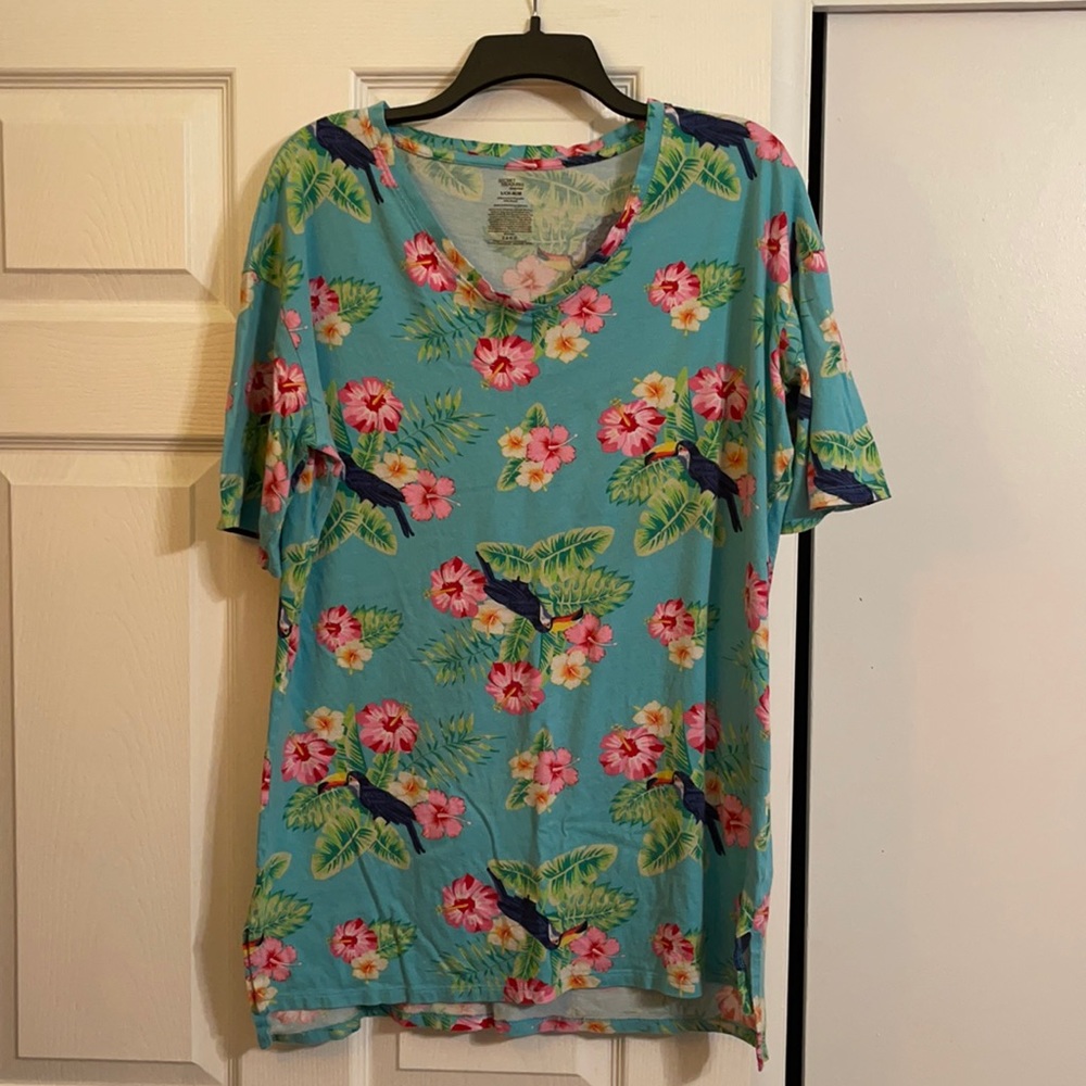 Secret Treasures Hawaiian Print Sleep Shirt